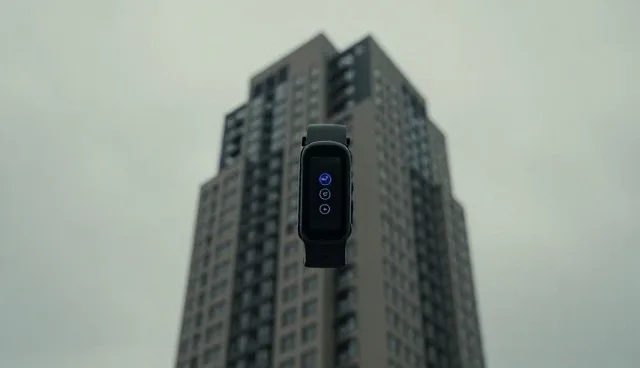 批发零售中智能手环的两种运营策略对比
